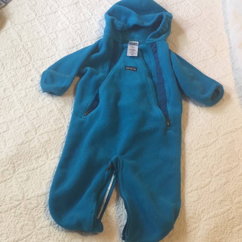 Patagonia 6mo Fleece Bodysuit/ Bunting